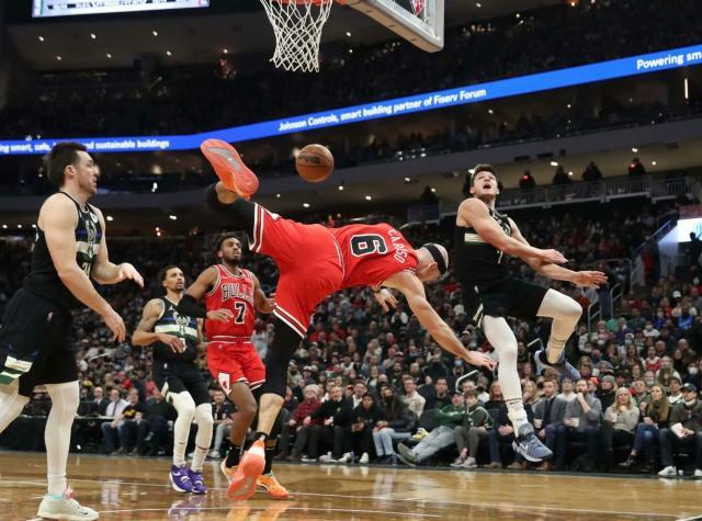 开云入口-公牛主场漫天嘘声送阿伦 小琼斯直言恶犯不是报复