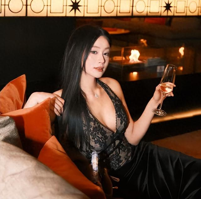 开云中国-范斯晶和男友近照:28岁越来越美,男友1米96,也进男足国家队|范志毅|足球|国足|足协杯|马镇_新浪体育_新浪新闻