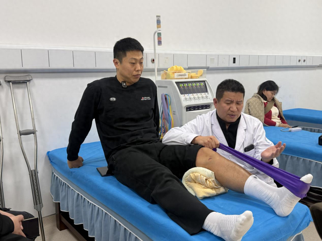 Kaiyun APP-岳阳男篮那个意外受伤的“冷面射手” ，即将满血复活重返赛场！|李启元|岳阳队|球迷|康复|岳阳市_新浪体育_新浪新闻